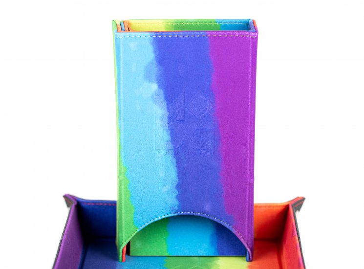 Fold Up Velvet Dice Tower: Watercolor Rainbow - zum Schließ en ins Bild klicken